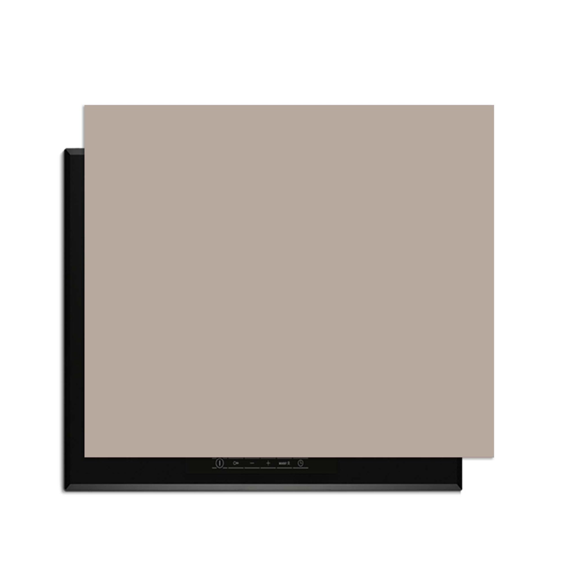 Taupe Mist - Herdabdeckplatte in einer eleganten Sandfarbe für eine moderne Küche.