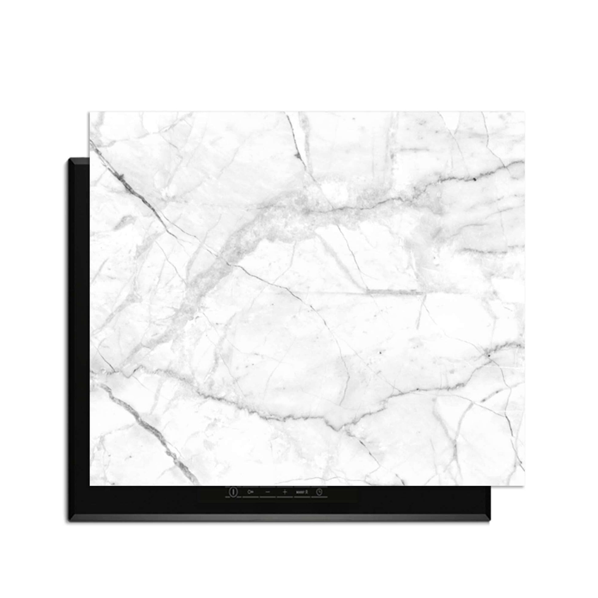 Carrara Light - Herdabdeckplatte auf einem Induktionskochfeld, hochwertiger Vinylschutz gegen Kratzer und Abrieb.