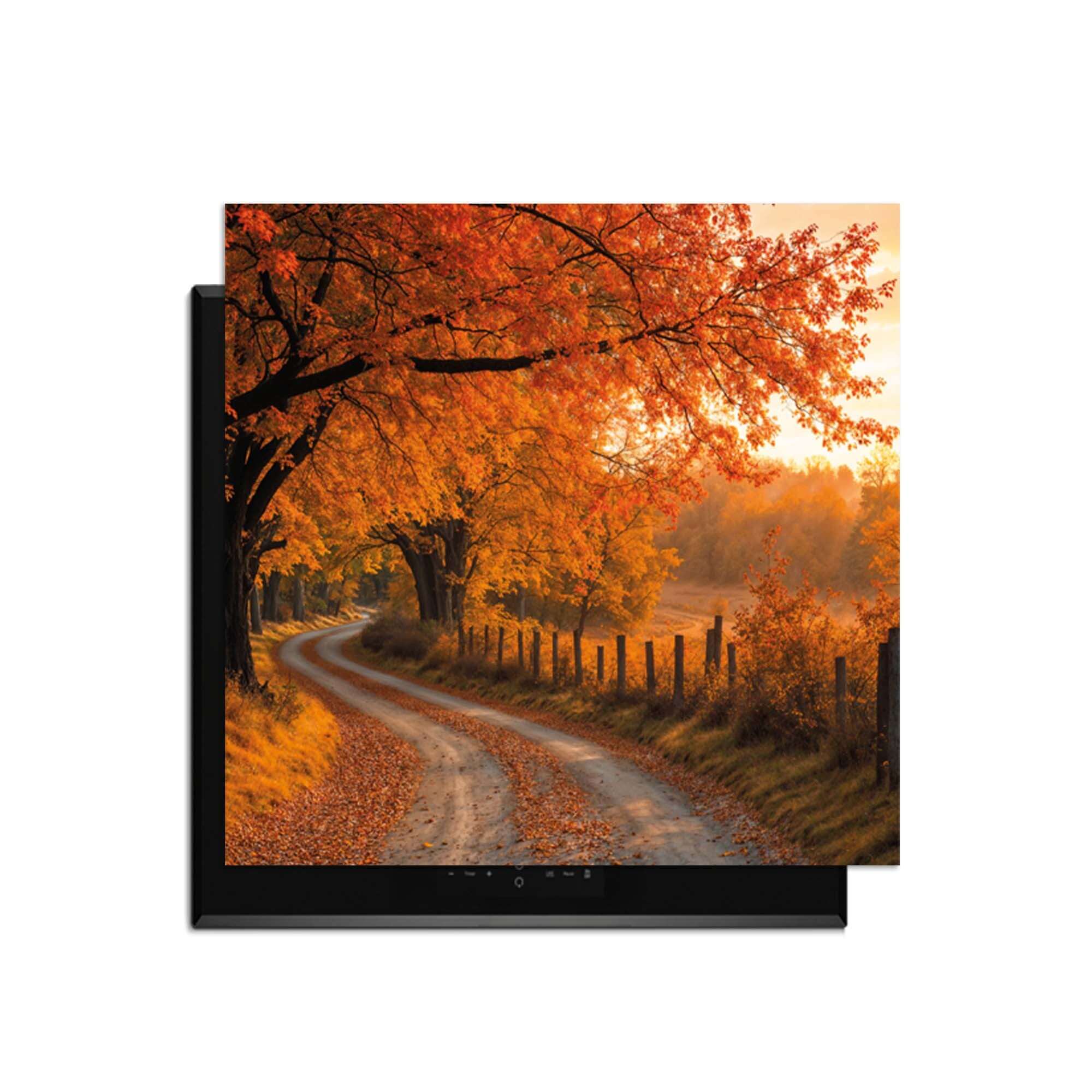 Goldener Herbst - Herdabdeckplatte mit einer Straße, die von leuchtend orangefarbenen Herbstblättern umgeben ist.