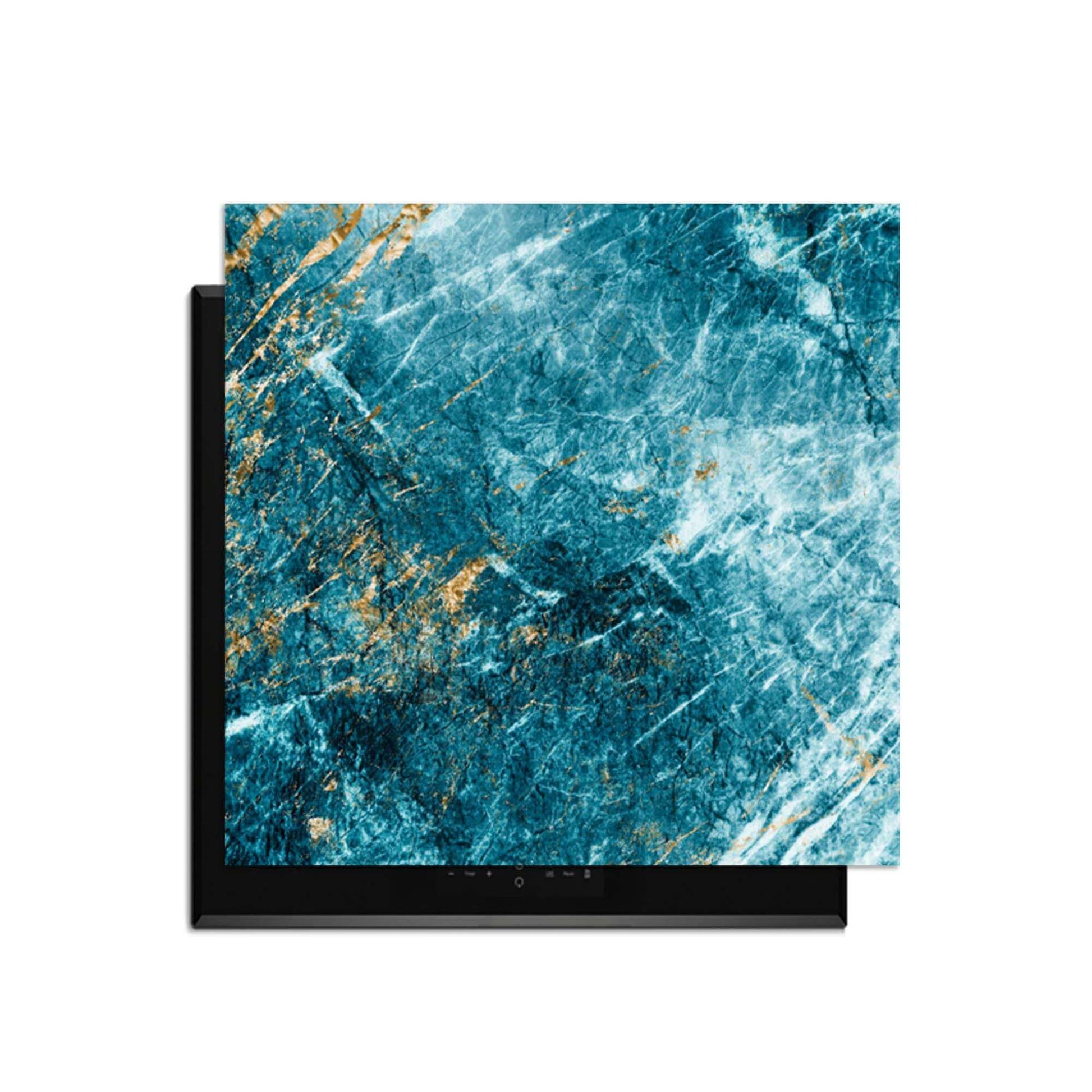 Deep Ocean Marble - Herdabdeckplatte für ein Induktionskochfeld mit luxuriösem Marmor-Design in Blautönen.