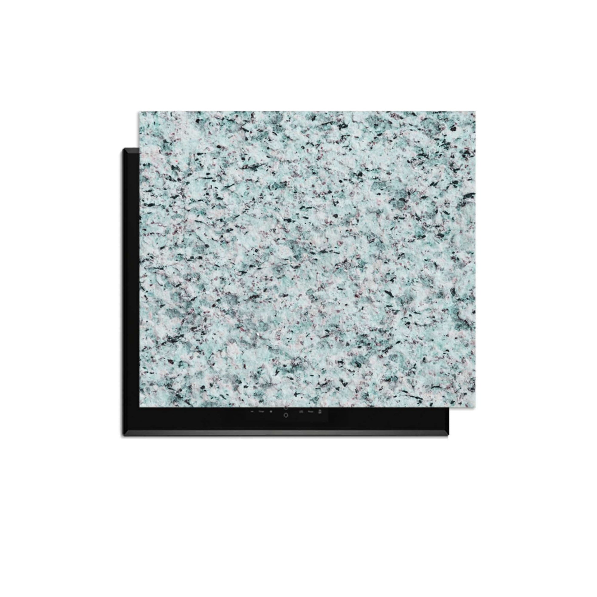 Baltic Mist - Herdabdeckplatte mit blau-grauem Granitdesign für den modernen Küchenschutz.