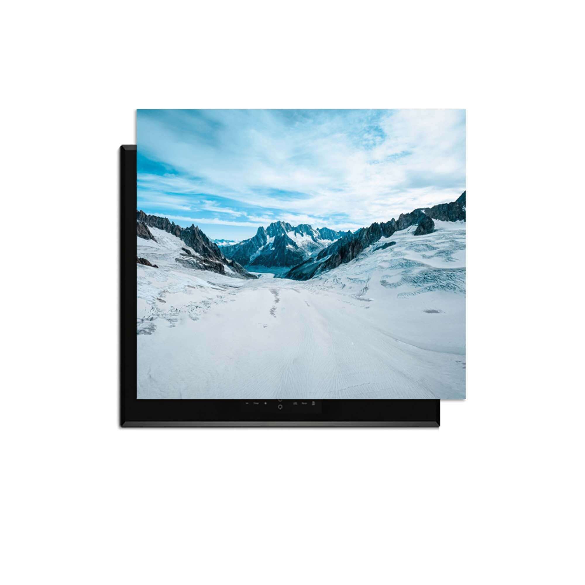 Frozen Peaks - Herdabdeckplatte mit verschneiten Berggipfeln in der Küche.
