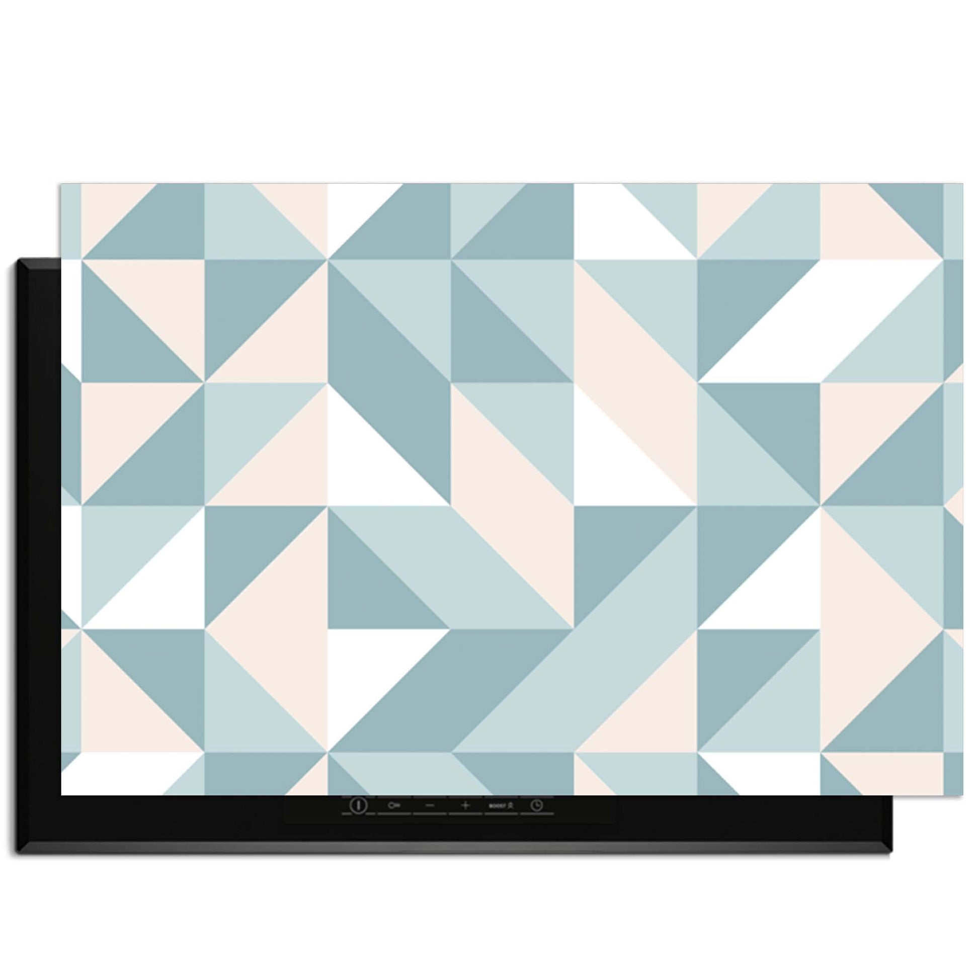 Pastellfarbene Dreiecke - Herdabdeckplatte mit geometrischem Muster in sanften Pastellfarben.
