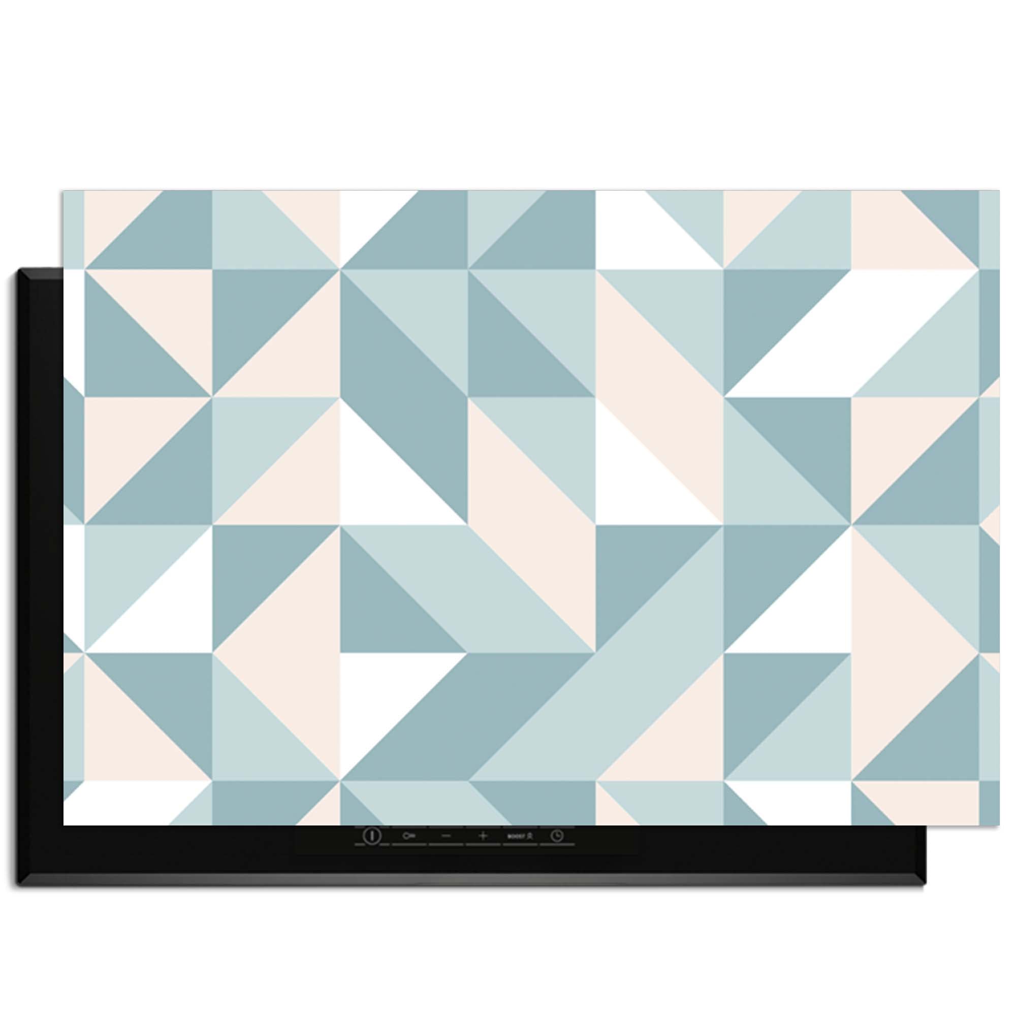 Pastellfarbene Dreiecke - Herdabdeckplatte mit geometrischem Muster in sanften Pastellfarben.