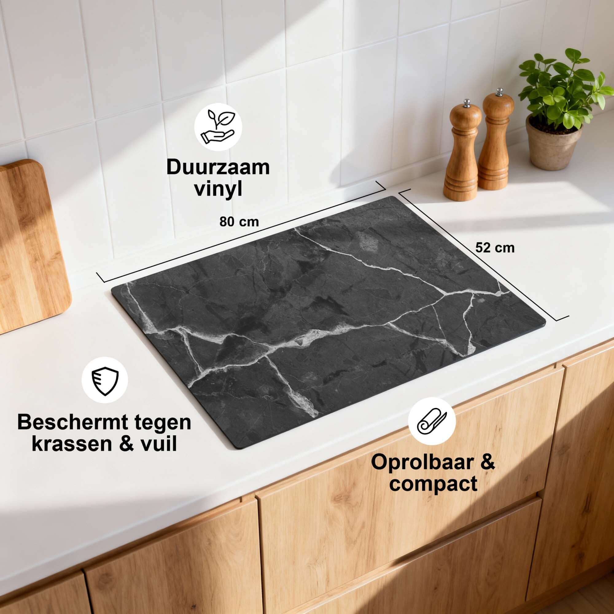 Black Marble - Herdabdeckplatte auf einer Küchenarbeitsplatte, haltbares Vinyl, 80 x 52 cm, stilvoll und modern.