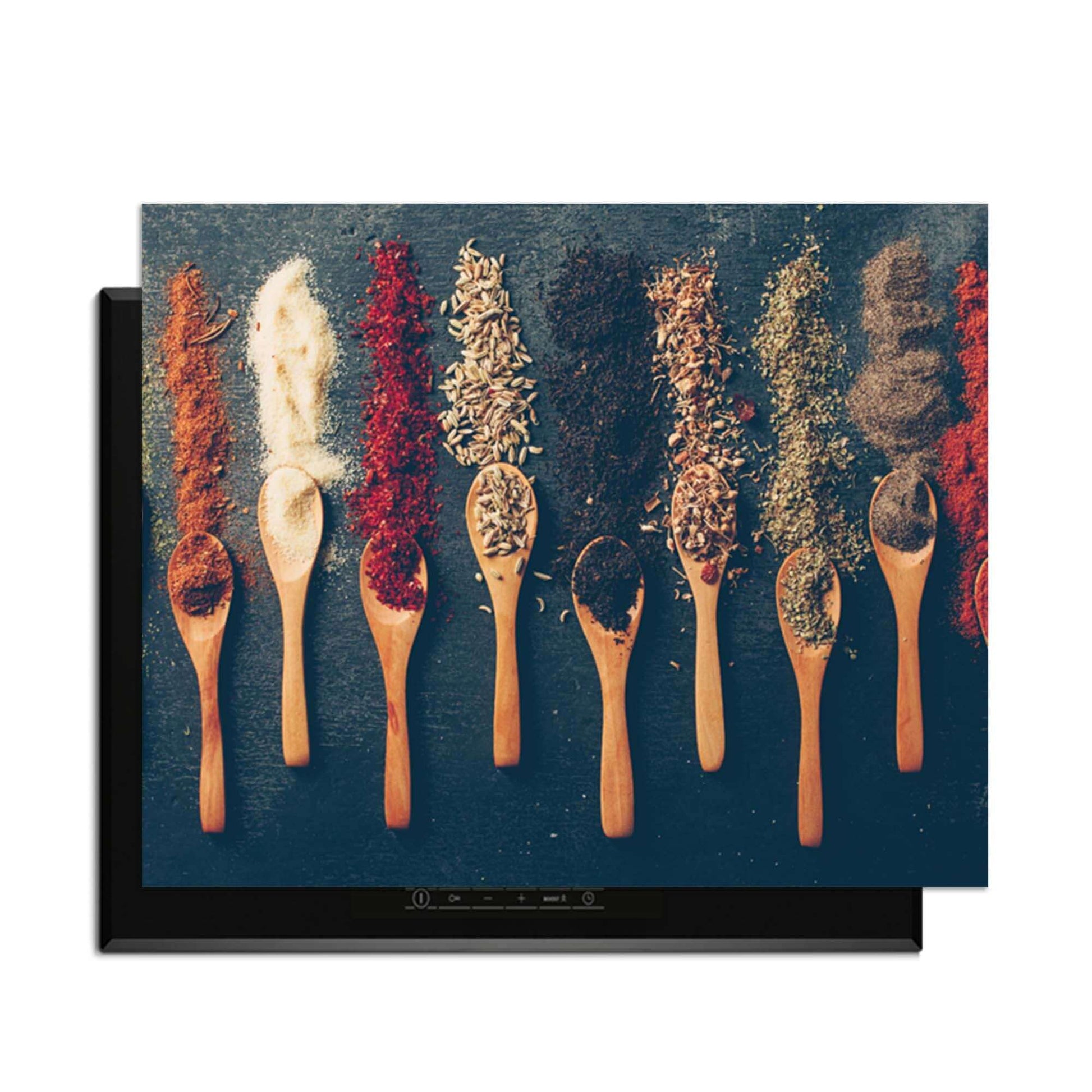 Spice Palette - Herdabdeckplatte mit bunten Gewürzen auf Holzlöffeln für eine lebendige Küche.