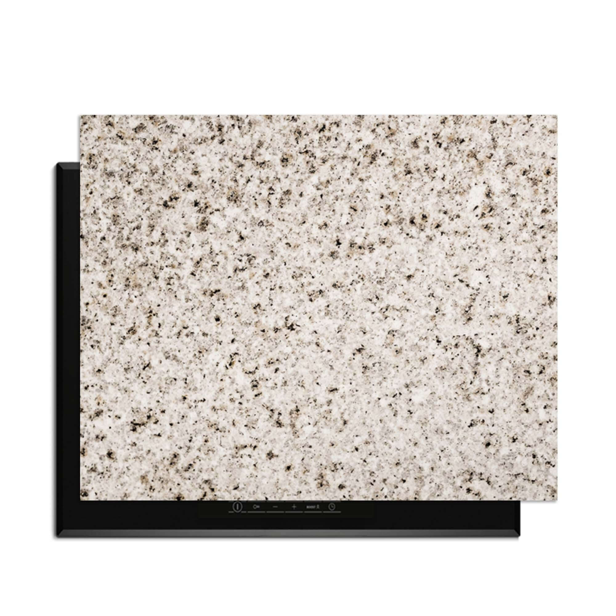 Almond Granite - Herdabdeckplatte auf einem Induktionskochfeld, schützt vor Kratzern und Abrieb.
