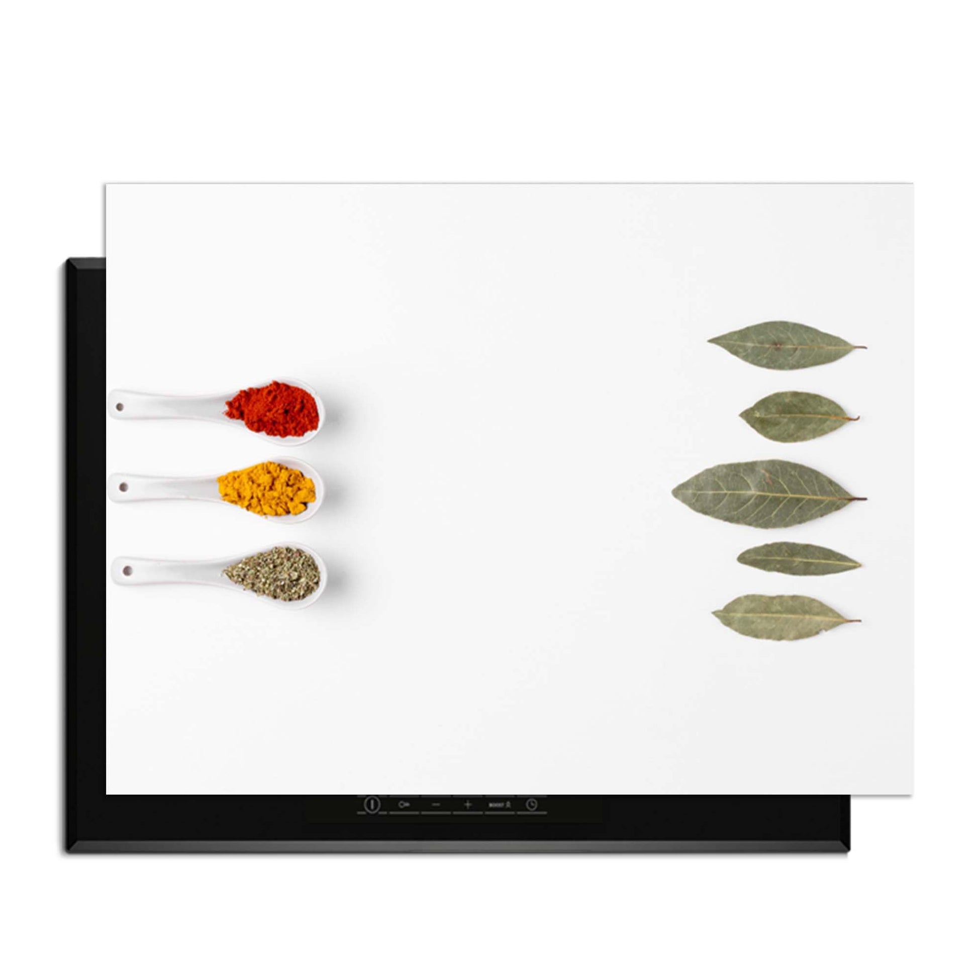 Bay & Blend - Herdabdeckplatte mit Gewürzen und Lorbeerblättern zum Schutz der Küche.