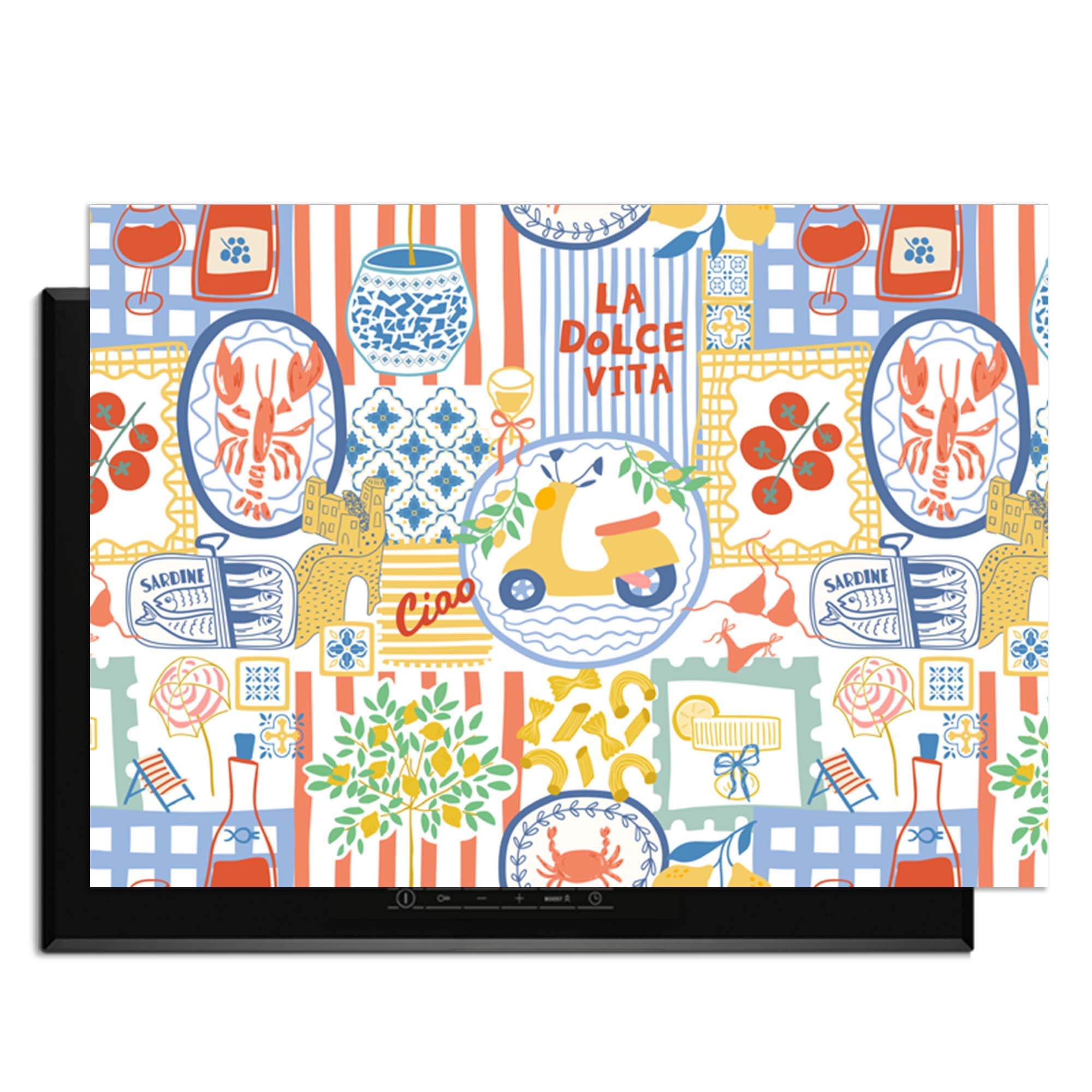 Stylish Dolce Mix - Herdabdeckplatte mit italienischen Motiven wie Vespas und Meeresfrüchten für die Küchendekoration.