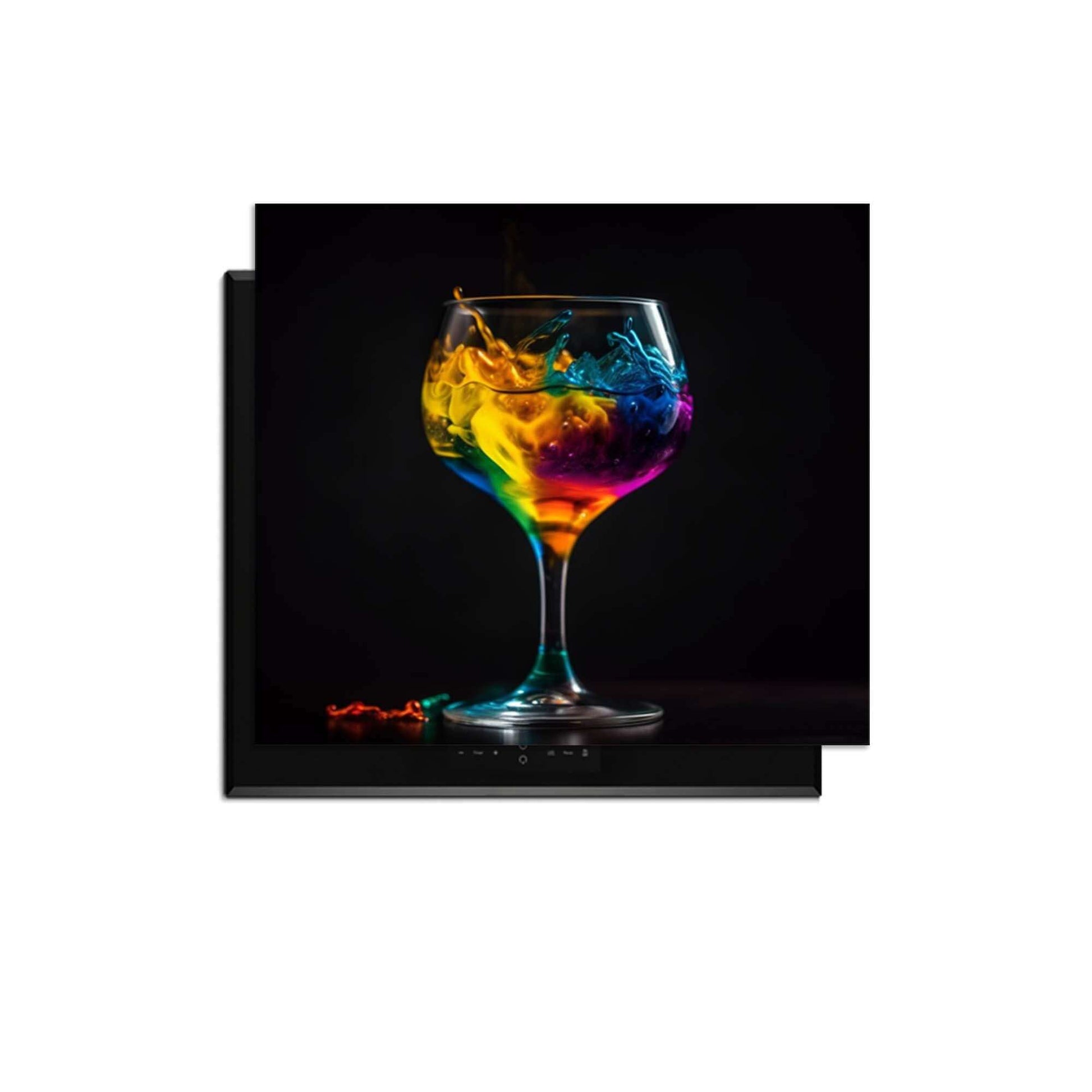 Drip & Sip - Herdabdeckplatte mit buntem Getränk in einem Glas auf dunklem Hintergrund