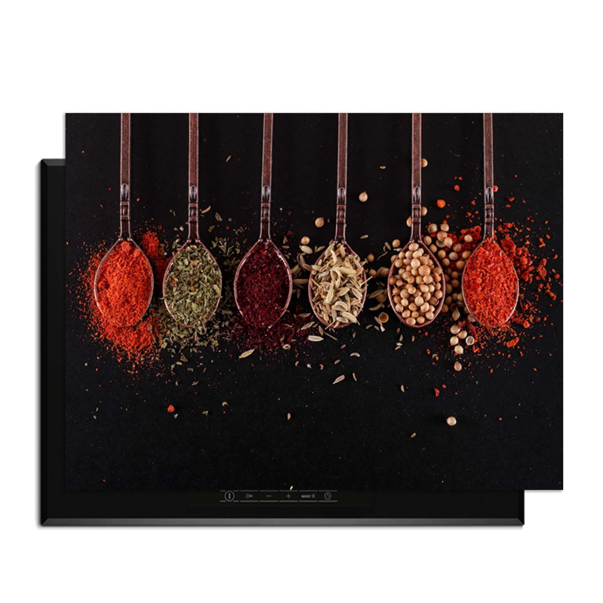 Herb & Heat - Herdabdeckplatte mit einem Bild von verschiedenen Gewürzen auf einem Induktionskochfeld.