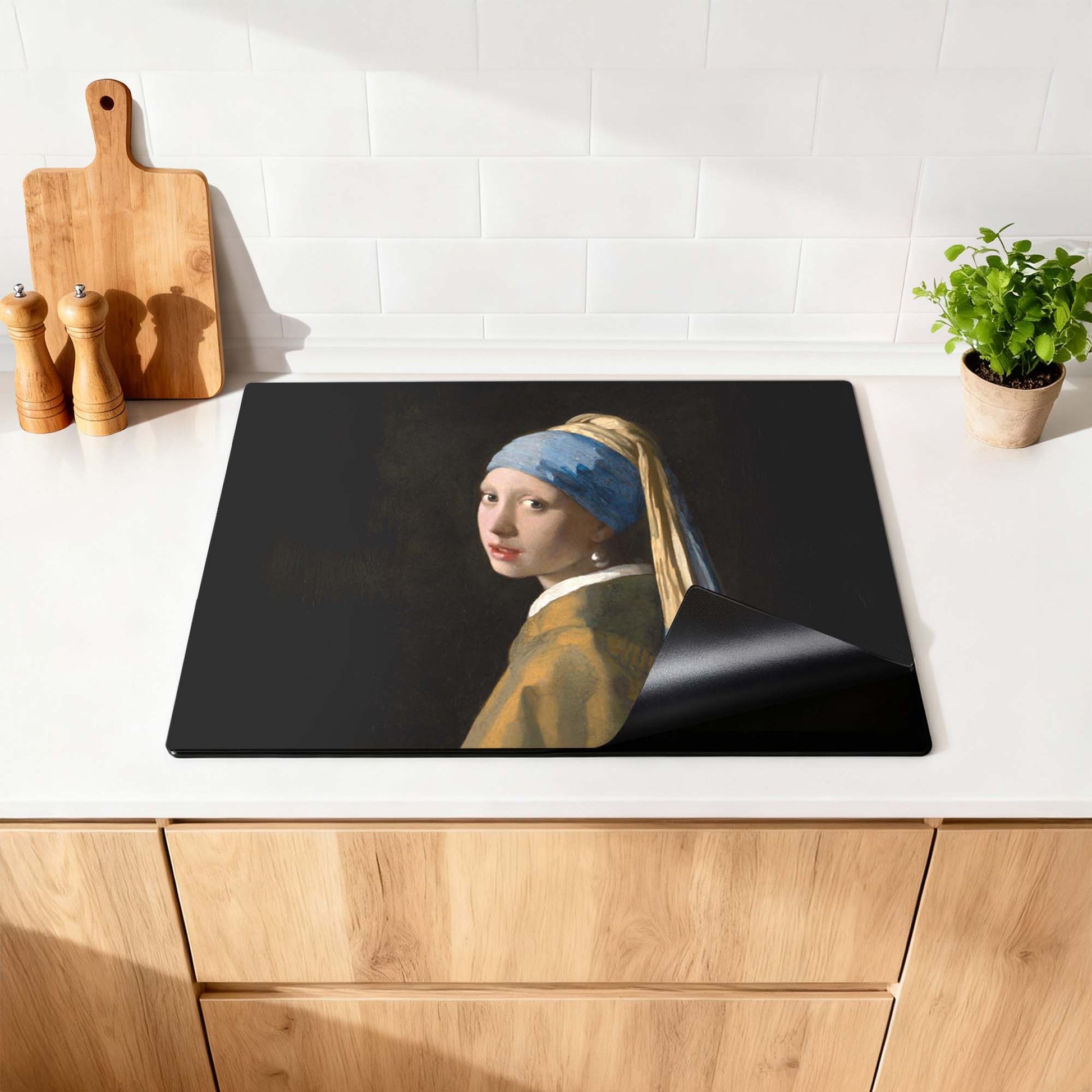 Mädchen mit der Perle - Herdabdeckplatte auf der Küchenarbeitsplatte, elegantes und mysteriöses Design, Küchenzubehör, Herdabdeckplatte Kunstwerk.