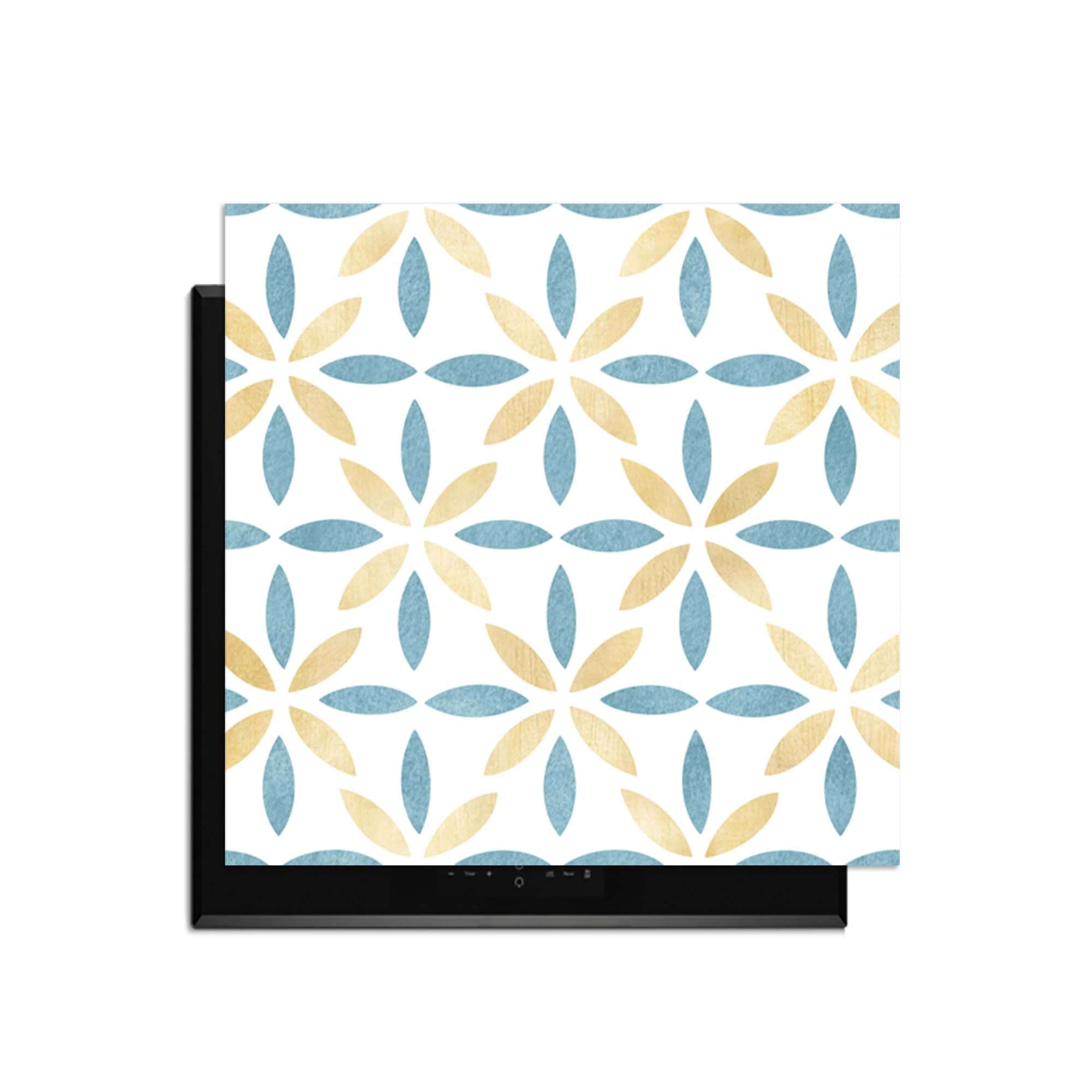 Petal White Tile - Herdabdeckplatte mit goldenem und azurblauem Blumendesign, idealer Herdabdeckplatte für einen frischen Küchenstil.