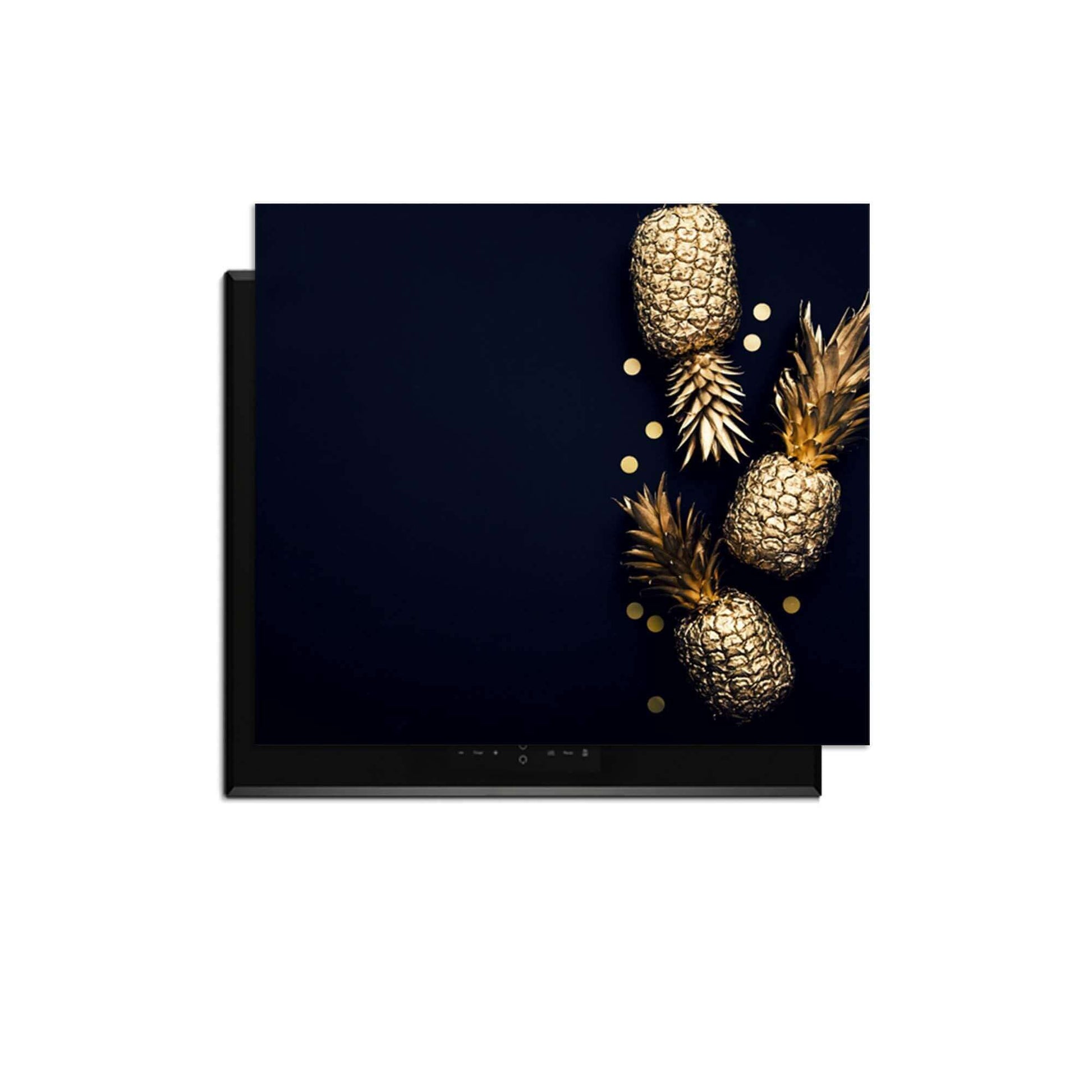 Royal Tropic - Herdabdeckplatte mit goldenen Ananas auf schwarzem Hintergrund