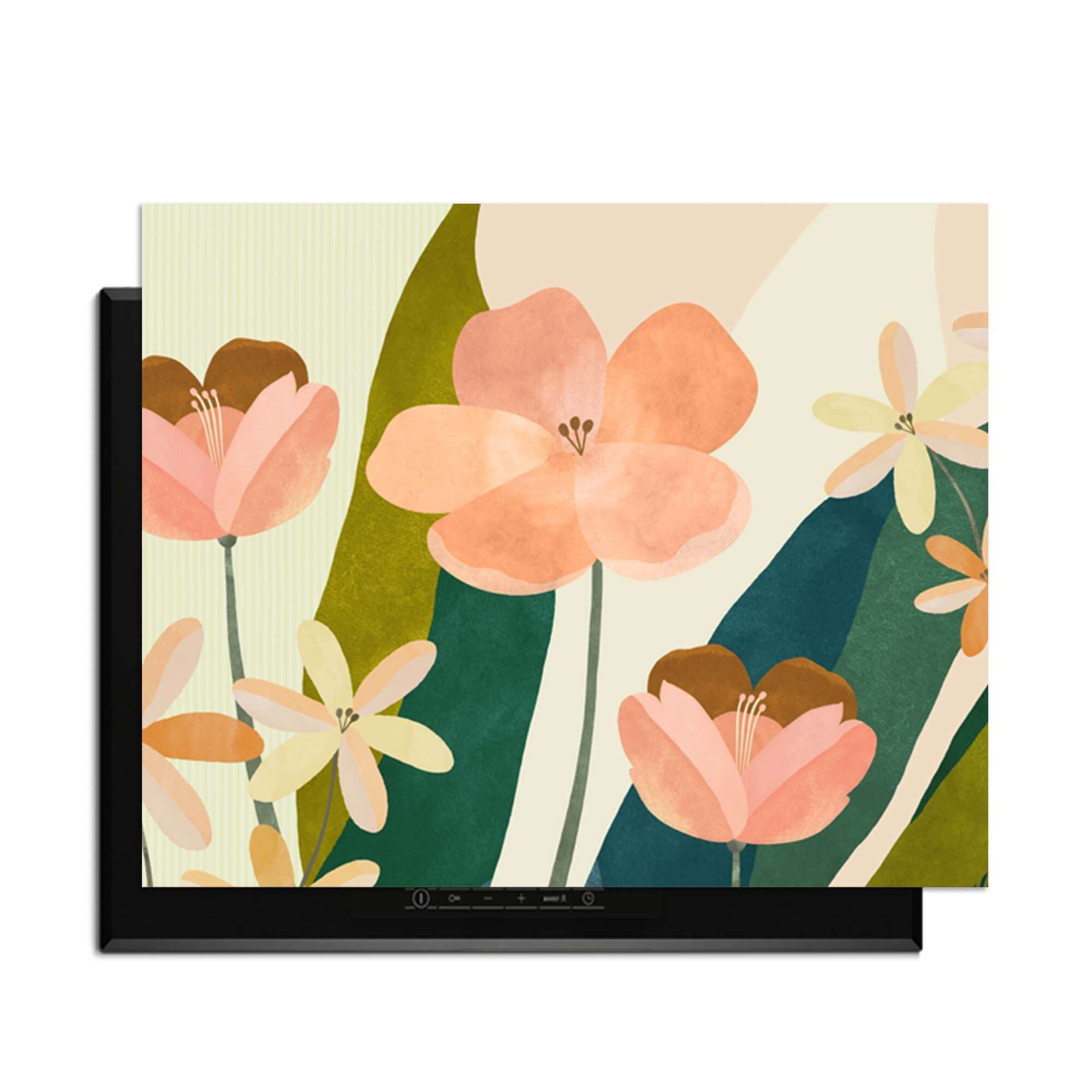 Soft Petals - Herdabdeckplatte mit Pfirsich- und Korallentönen, elegantes botanisches Design schützt Induktionskochfeld in der Küche.