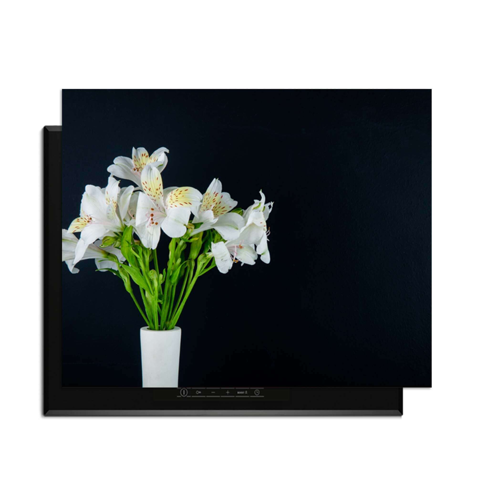 White Whisper - Herdabdeckplatte mit elegantem Design und Funktionalität, perfekt für moderne Küchen.