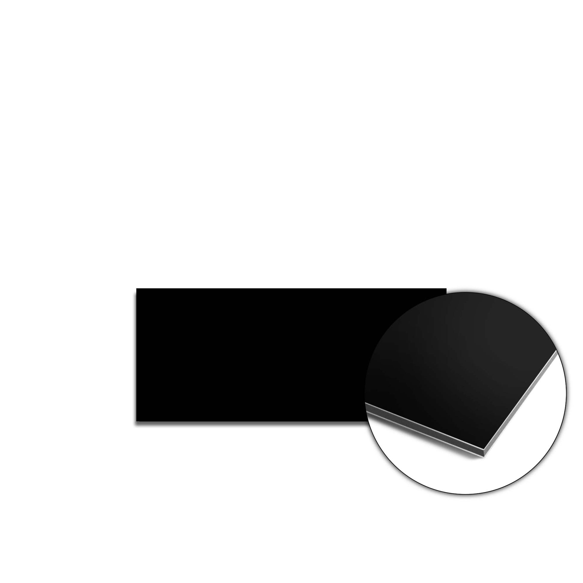 Pure Black Splash Screen aus der Schlichte Eleganz Kollektion, moderner tiefschwarzer Küchenspritzschutz als stilvolle Alternative zu Fliesen oder Glas.