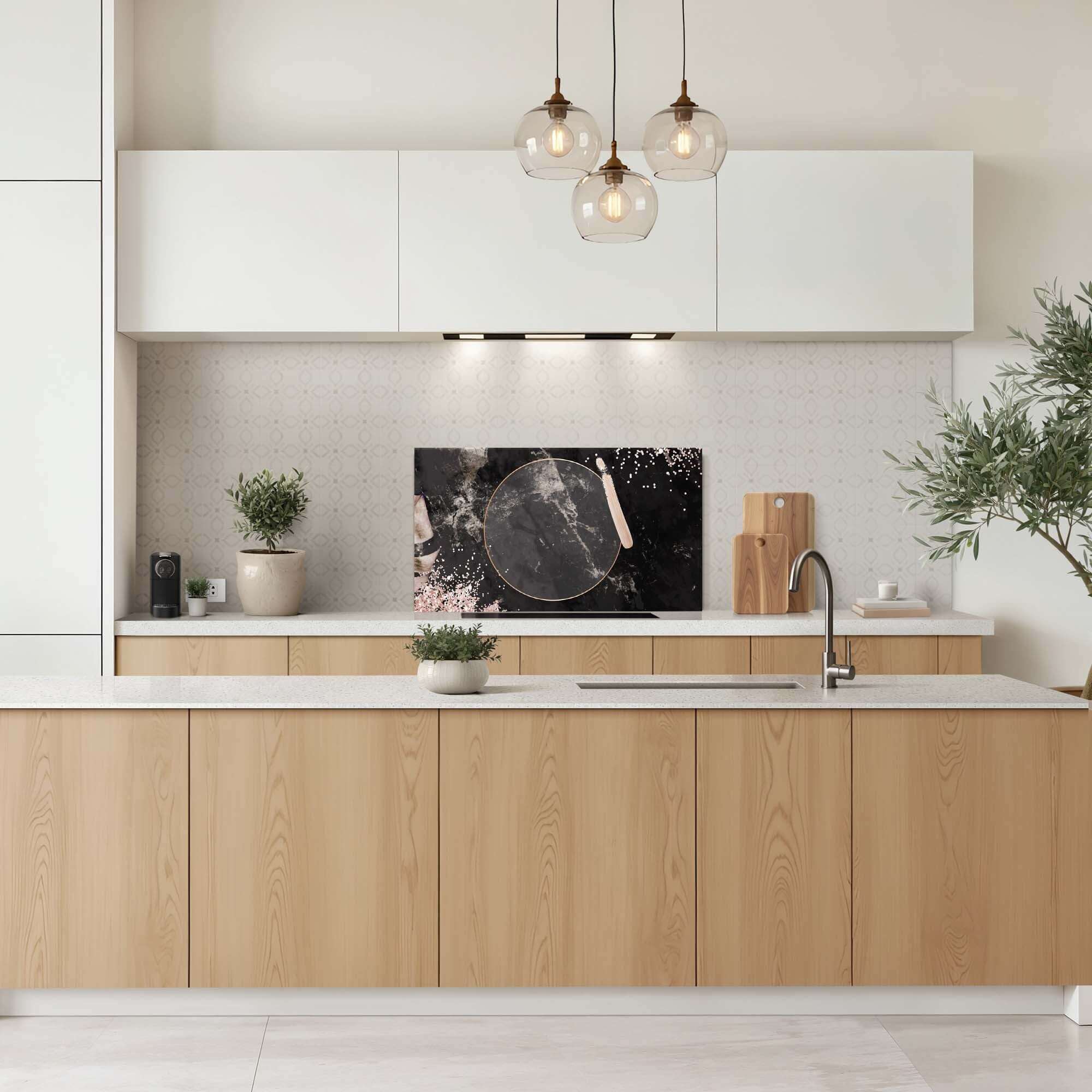 Kücheneinrichtung mit Midnight Rose Splashback, elegantes und luxuriöses Design aus Marmor mit roségoldenen Akzenten. Die perfekte Rückwand für jede Küche.