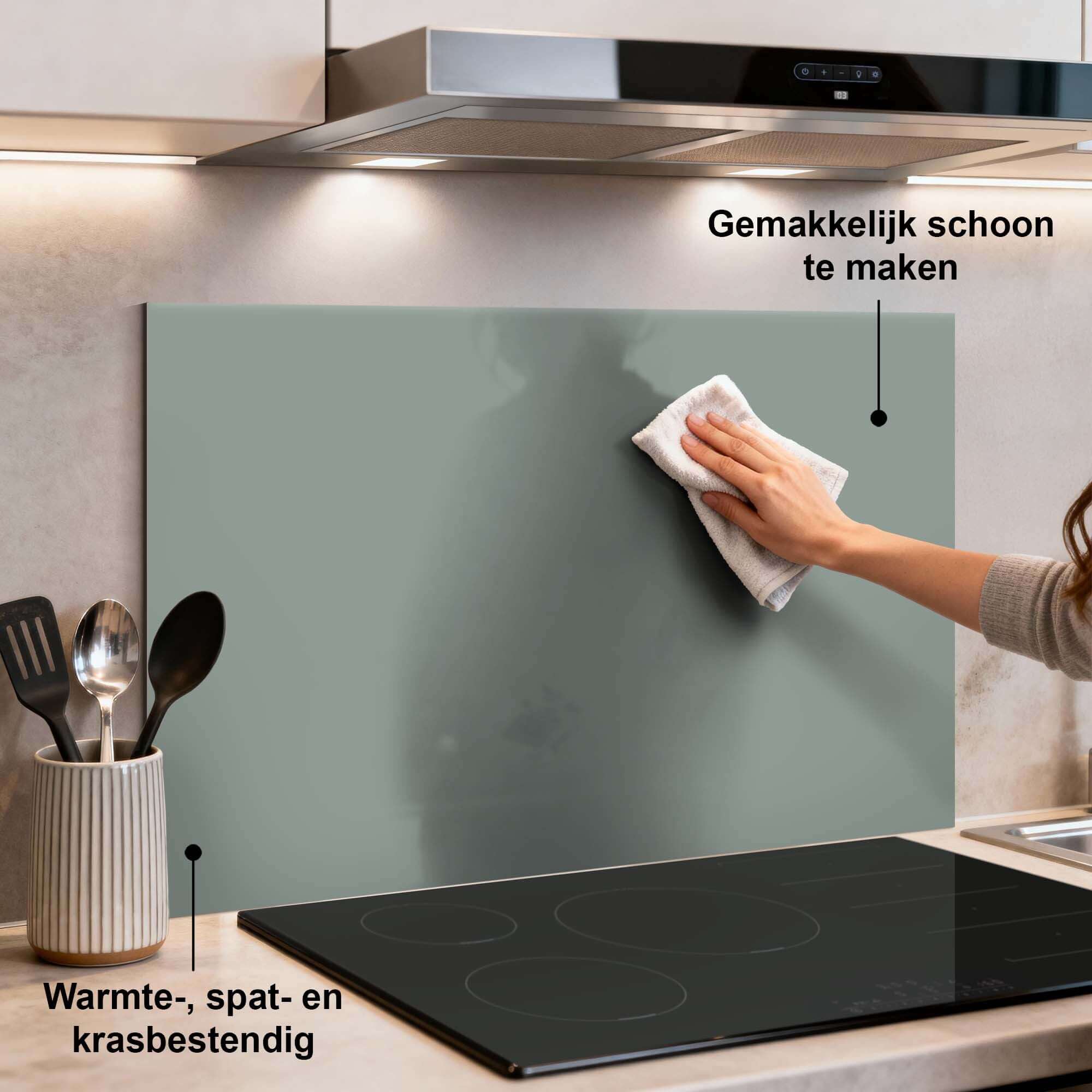 Iceberg Green Splashback in der modernen Küche, Splashback bietet Schutz und Stil, geeignet für Holz, Schwarz, Weiß und Erdtöne.