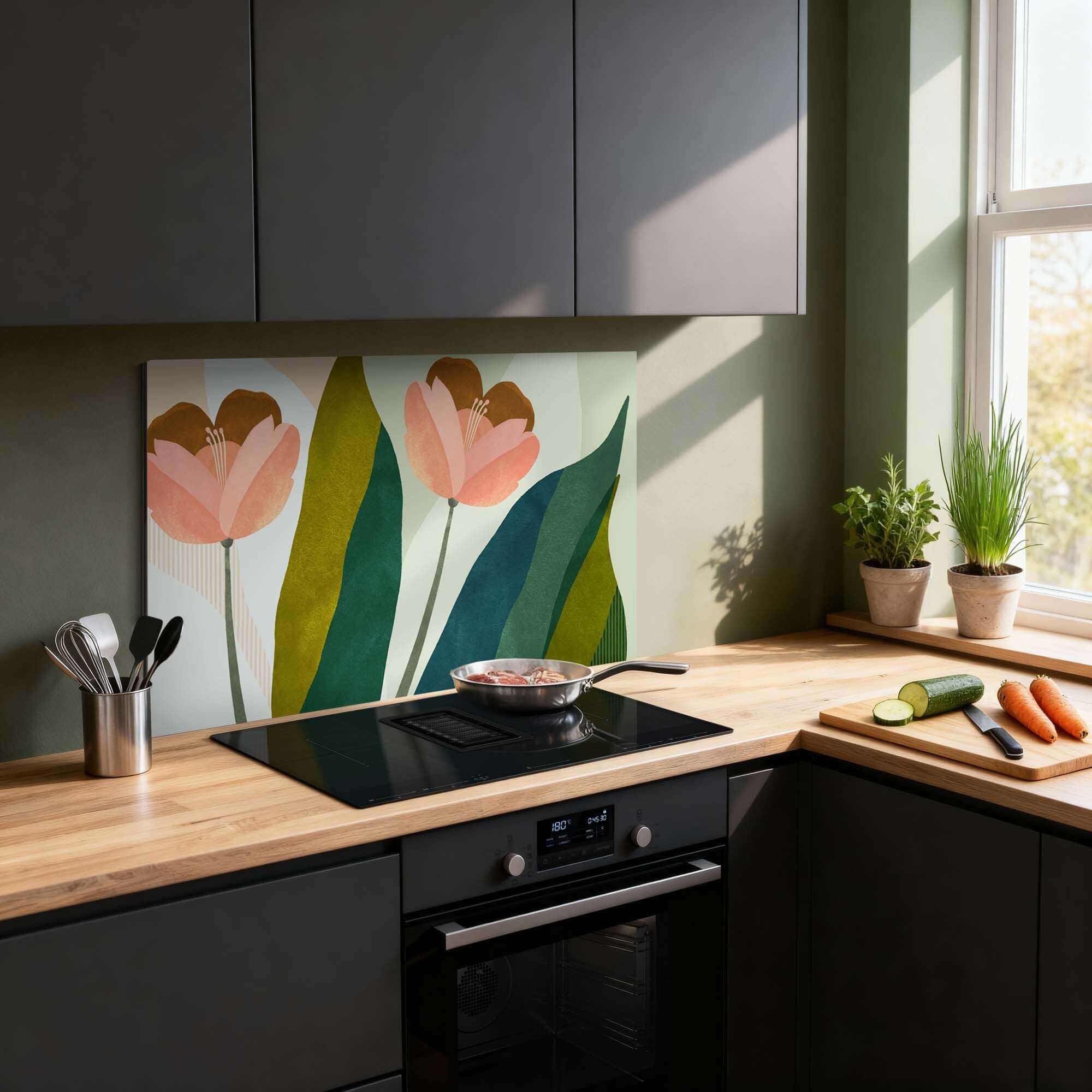 Peach Blooms Spritzschutz mit Pfirsichblüten und grünen Blättern, Küchenspritzschutz für einen modernen Look, hitzebeständig und langlebig.