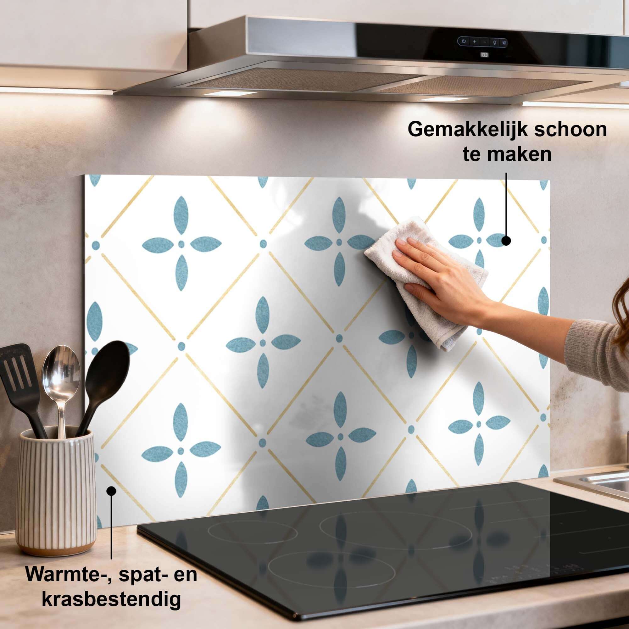 Starline Weißer Fliesensplashback mit mediterranem Charme in der Küche, Küchensplashback für optimalen Komfort, Splashback-Schutz.