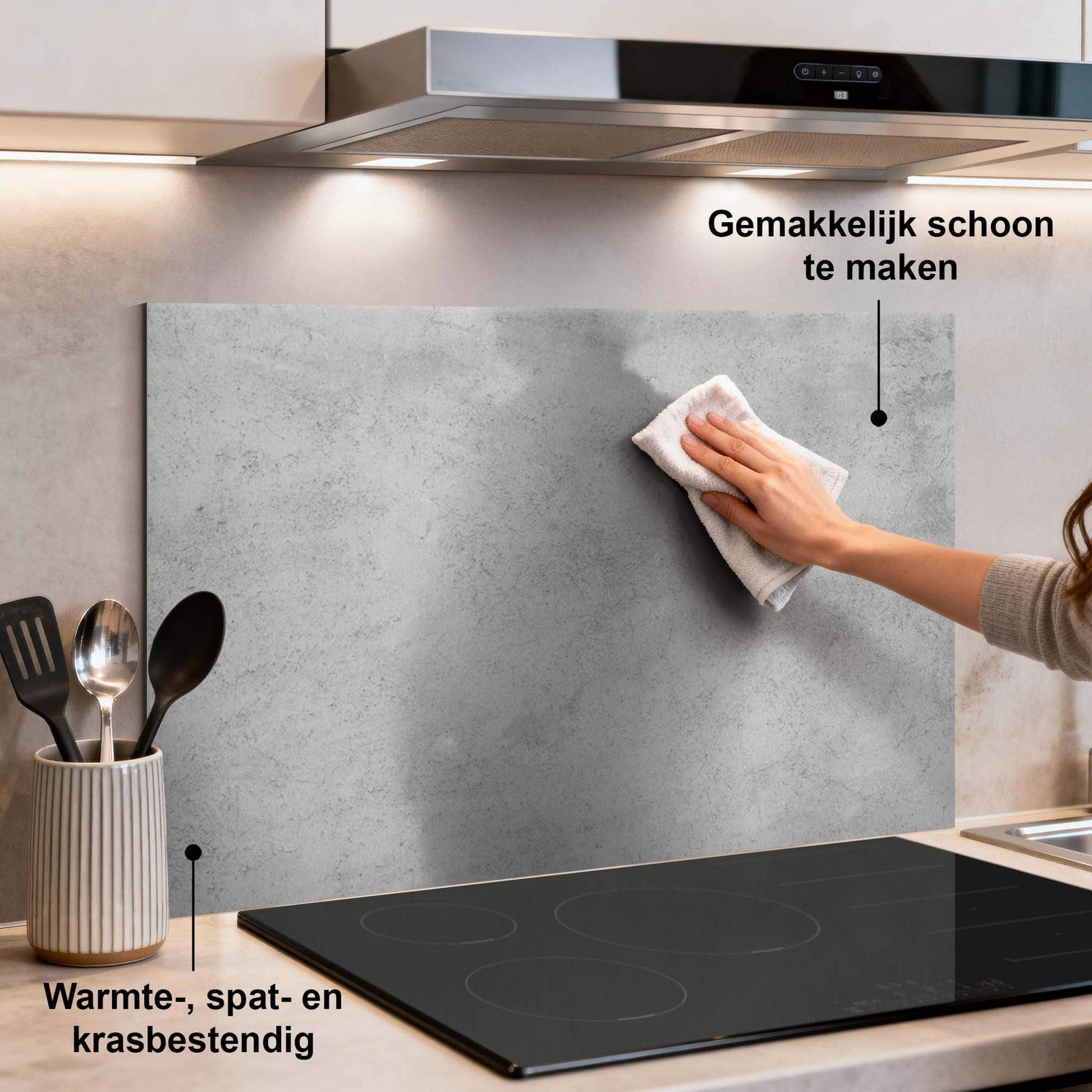 Urban Grey Spritzschutz für die moderne Küche, mit kratzfestem und hitzebeständigem Aluminium Dibond Design. Perfekt als Küchenrückwand.