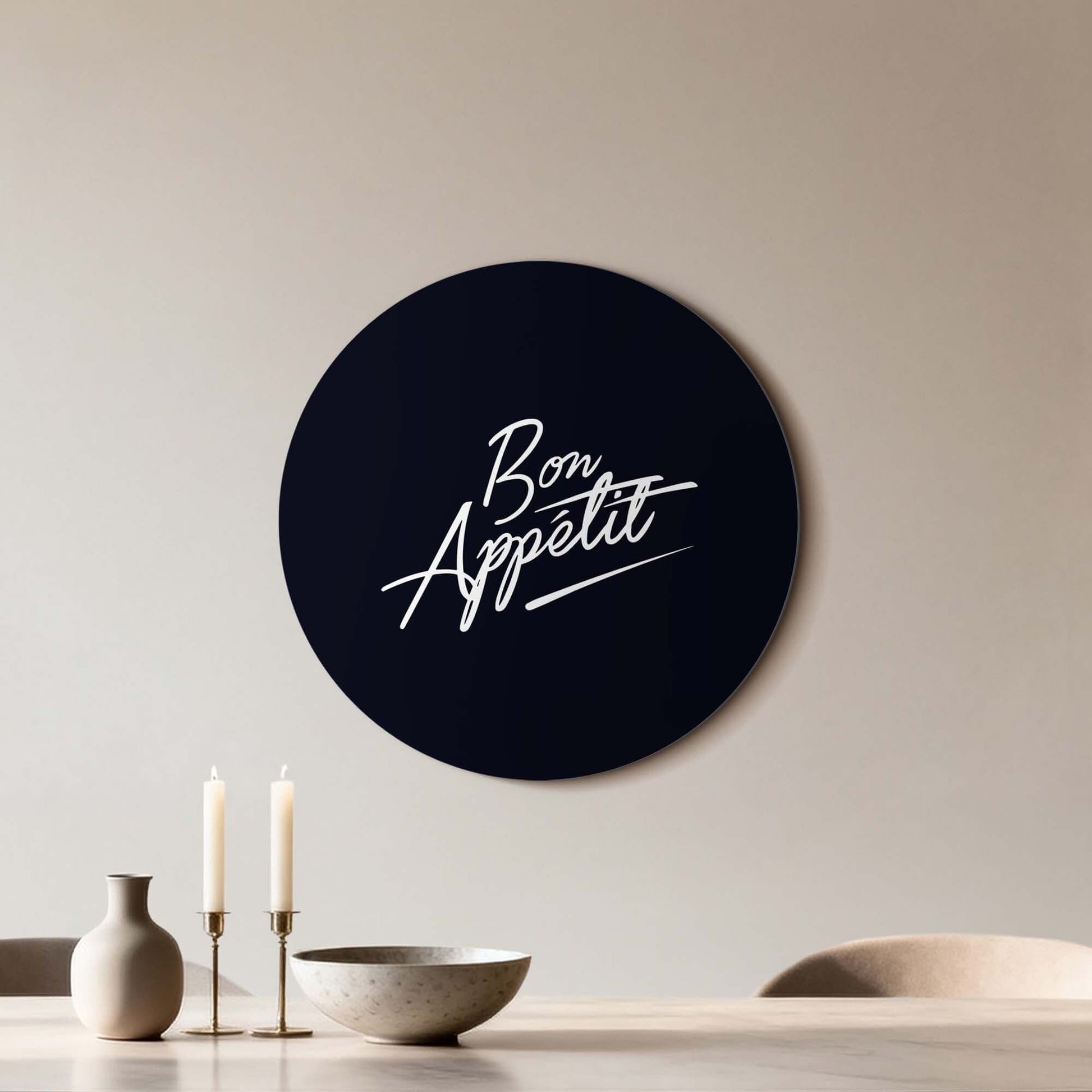 Bon Appétit Midnight Edition - Wandbild, stilvoller schwarzer Wandbild mit weißer Schrift, modernes und minimalistisches Design für Küchen.