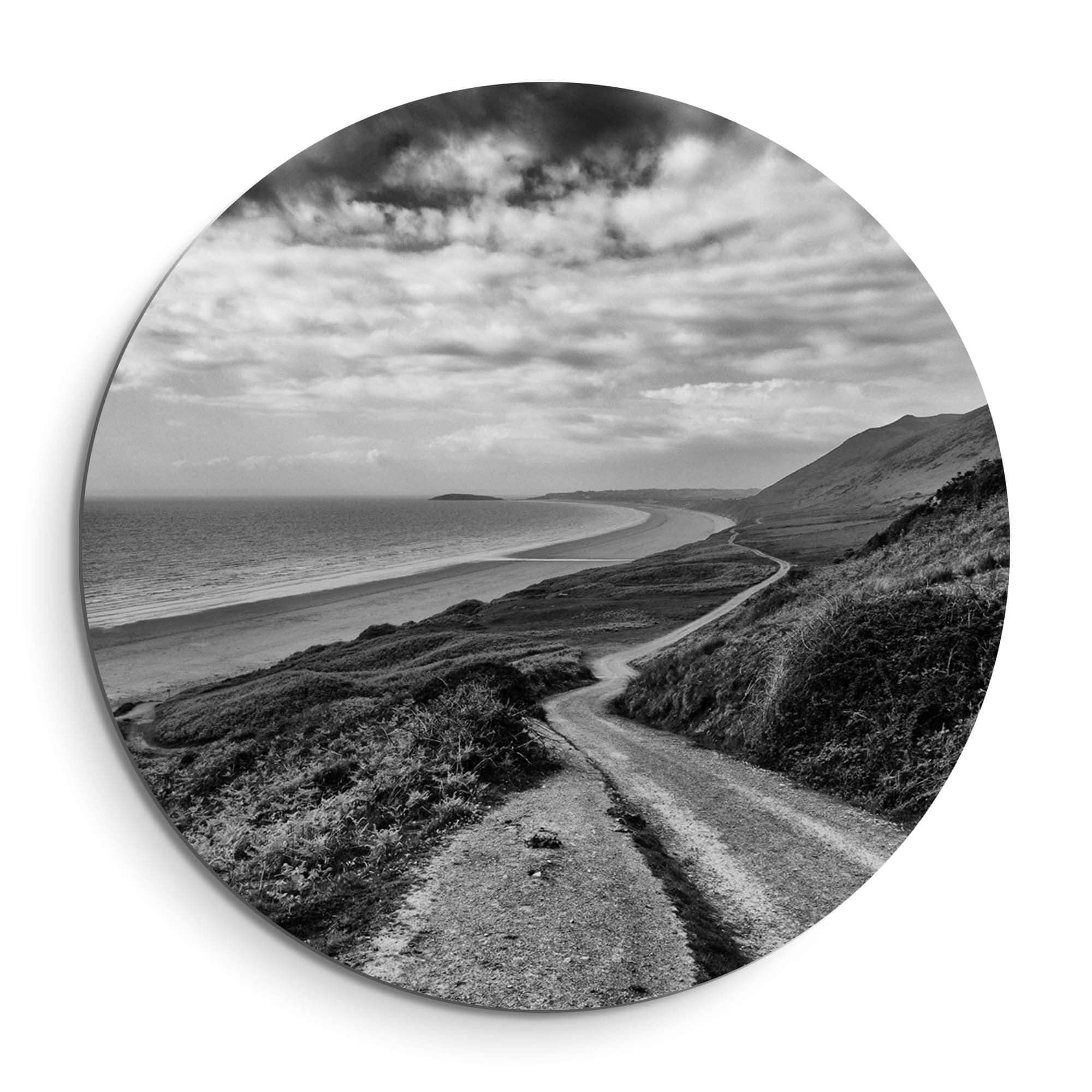 Coastal Path - Wandbild Schwarzer und weißer Wandbild mit gewundenem Küstenpfad, Meer und Horizont. Perfekte Wanddekoration für zeitlose Stille.