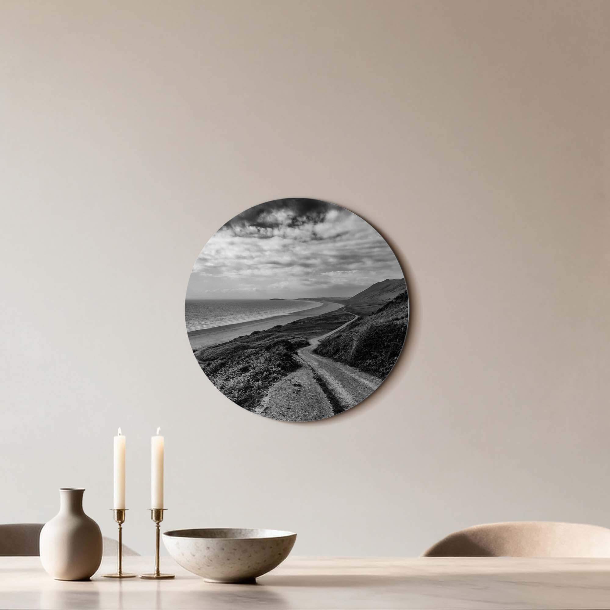 Coastal Path - Wandbild elegantes schwarz-weißes Design, idealer Wandbild für Küche oder Essbereich. Zeitlose Ruhe, mit Blick auf die Küste und das Meer.