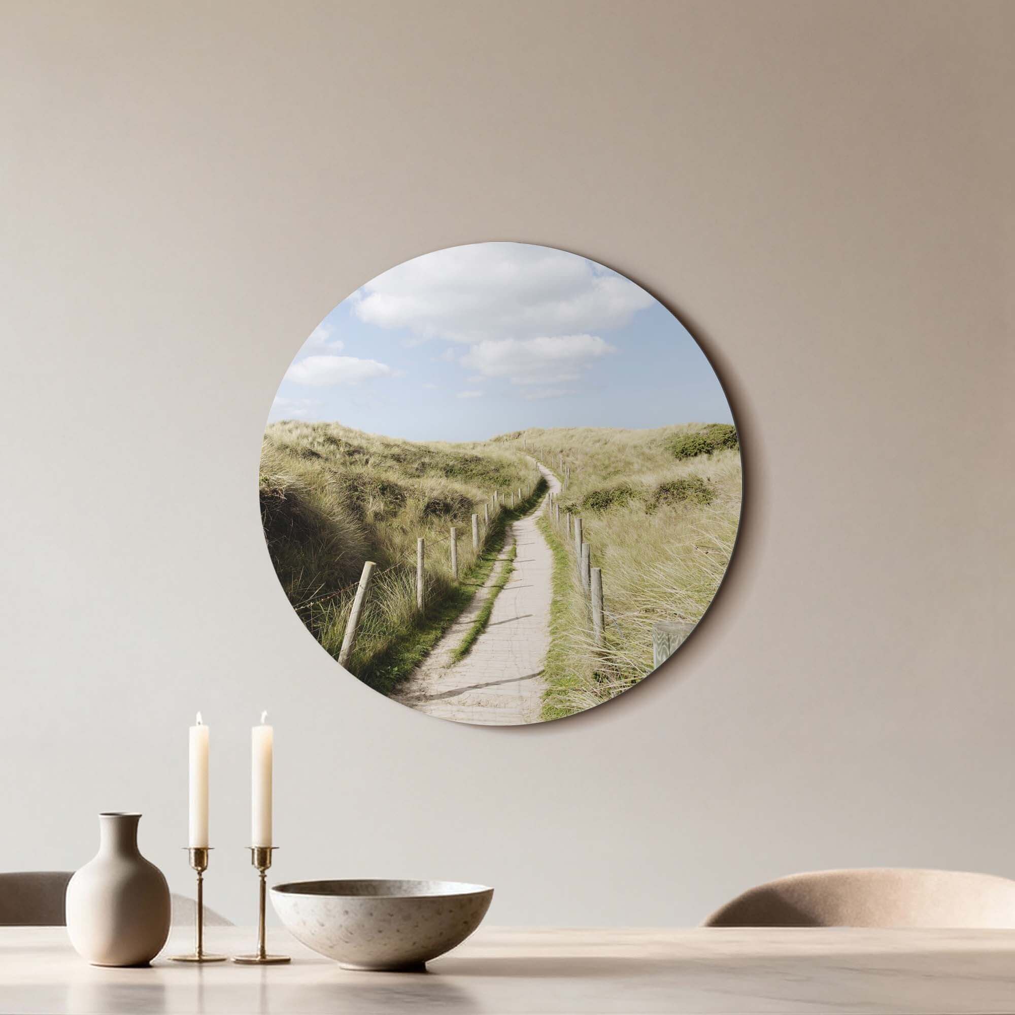 Dune Path - Wandbild mit friedlichem Dünenweg zum Meer, natürlicher Charme für Ihr Interieur.