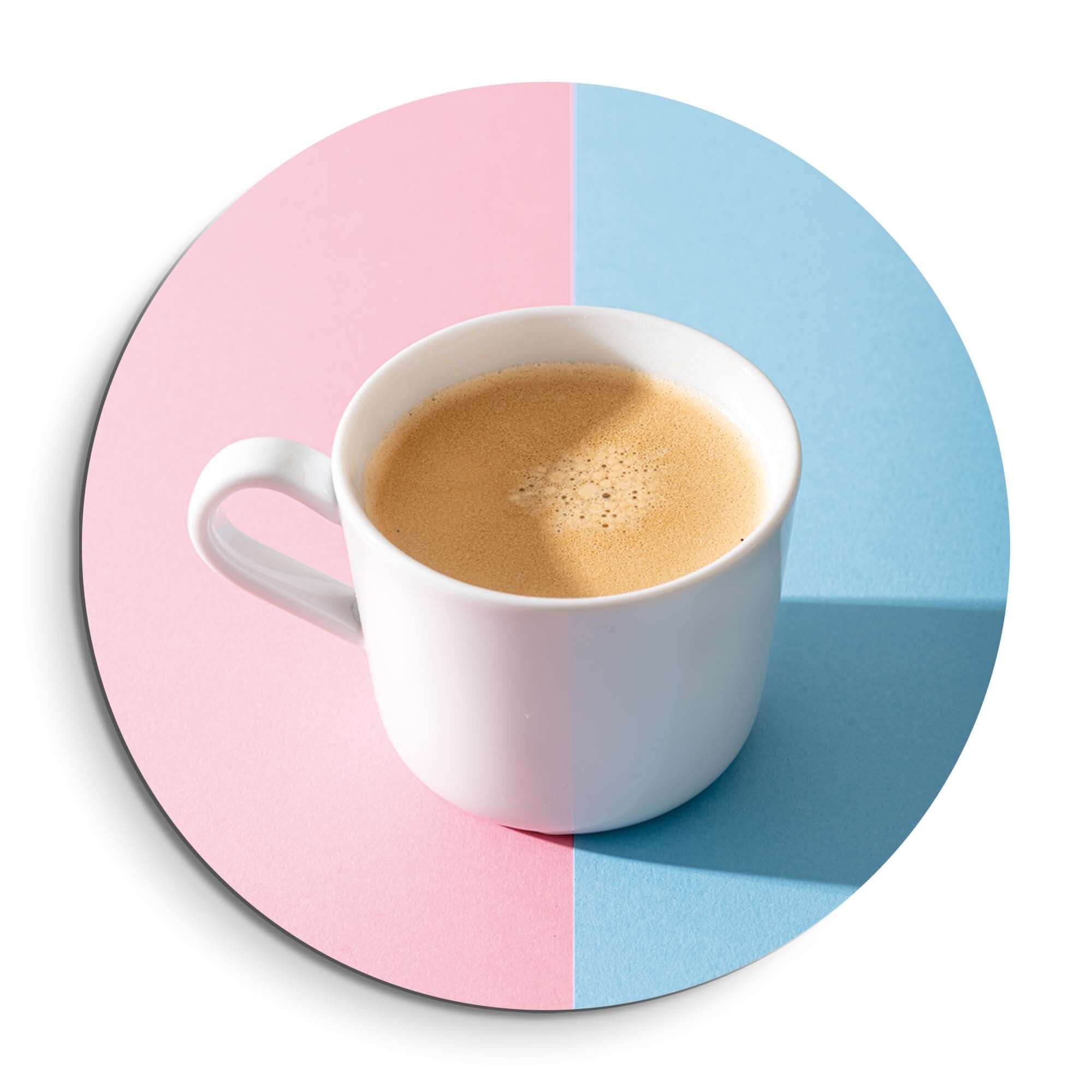 Pastell Kaffee Moment - Wandbild mit einer Tasse Kaffee auf rosa und blauem Hintergrund, Wanddekoration für die moderne Küche oder Kaffeeecke.