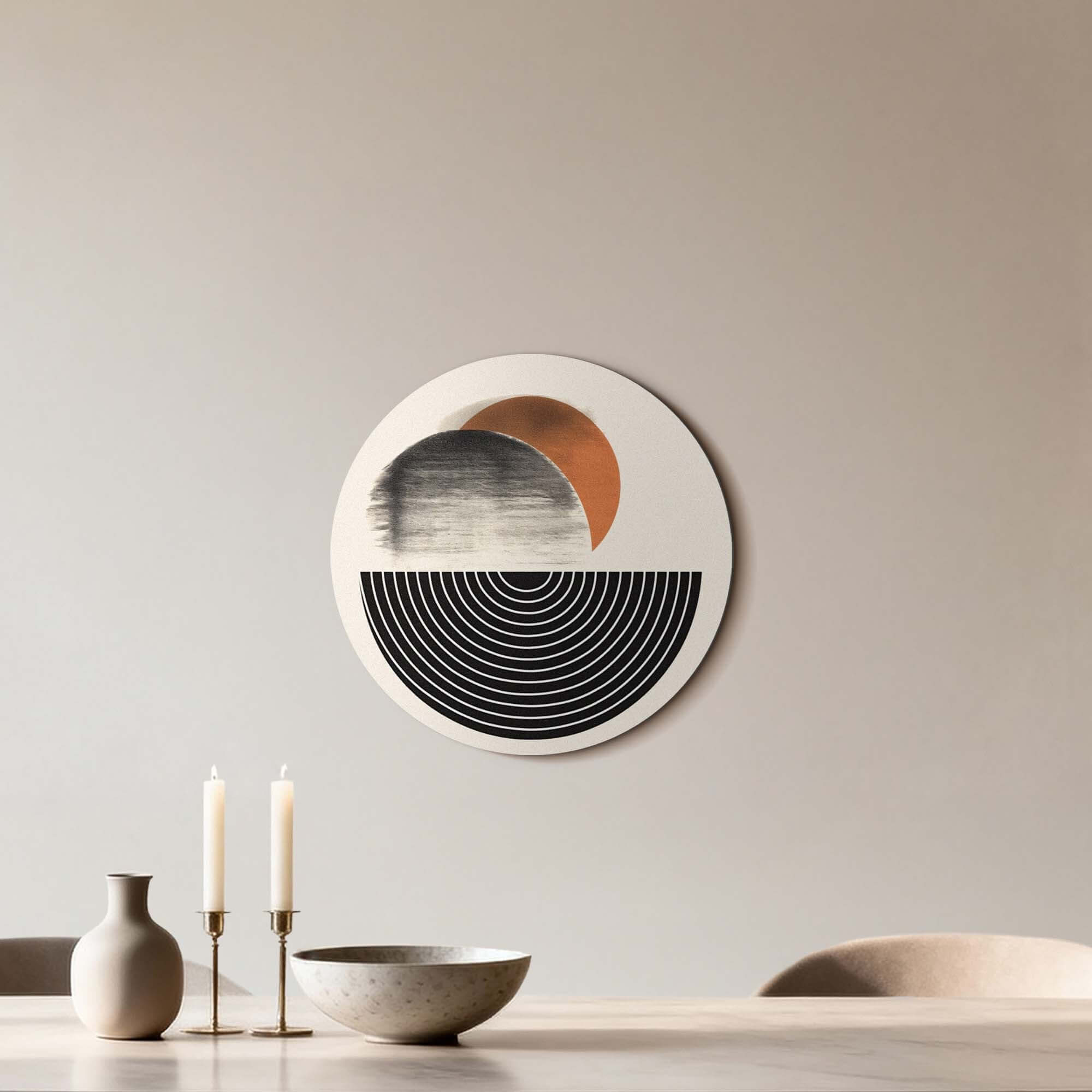 Retro Horizon - Wandbild in Beige mit schwarzen und orangefarbenen grafischen Formen, geeignet für Küche und Wohnzimmer. Perfekte Wanddekoration.