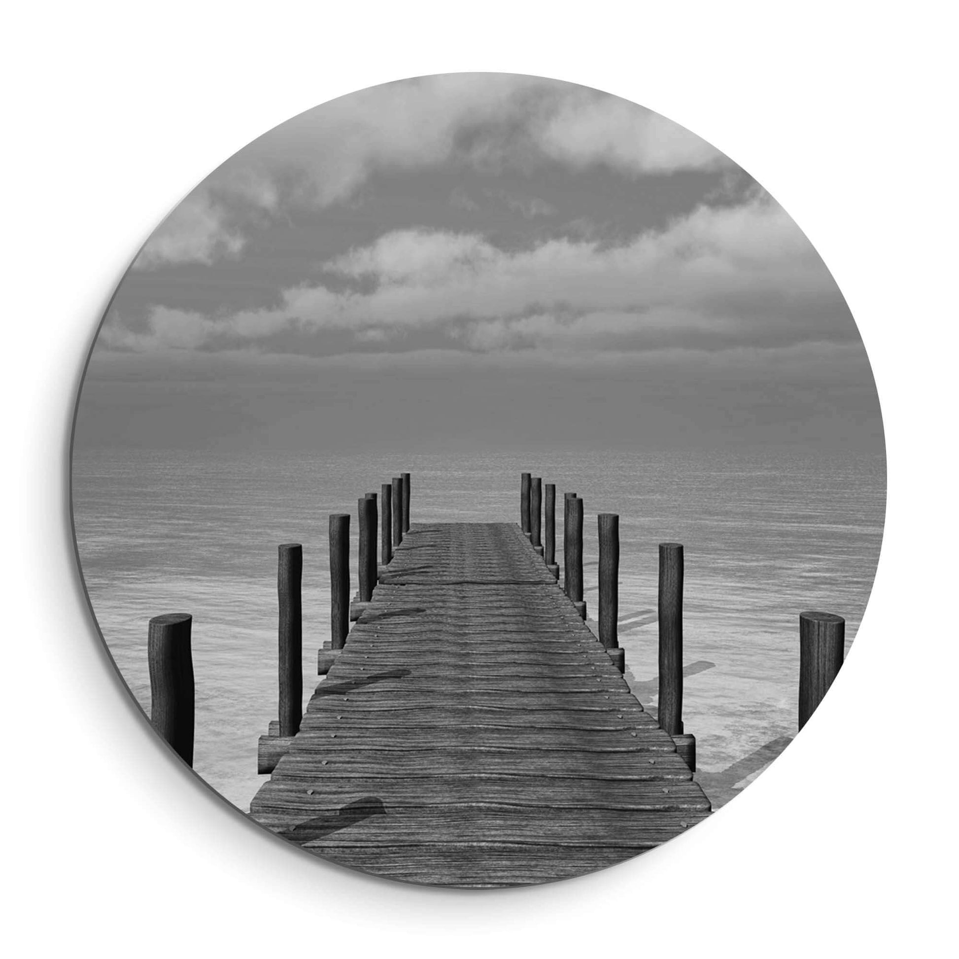Stille Wasser - Wandbild: ein ruhiger schwarz-weißer Wandbild mit einem Holzgerüst, das sich bis zum Horizont erstreckt und für Ruhe und Eleganz sorgt.