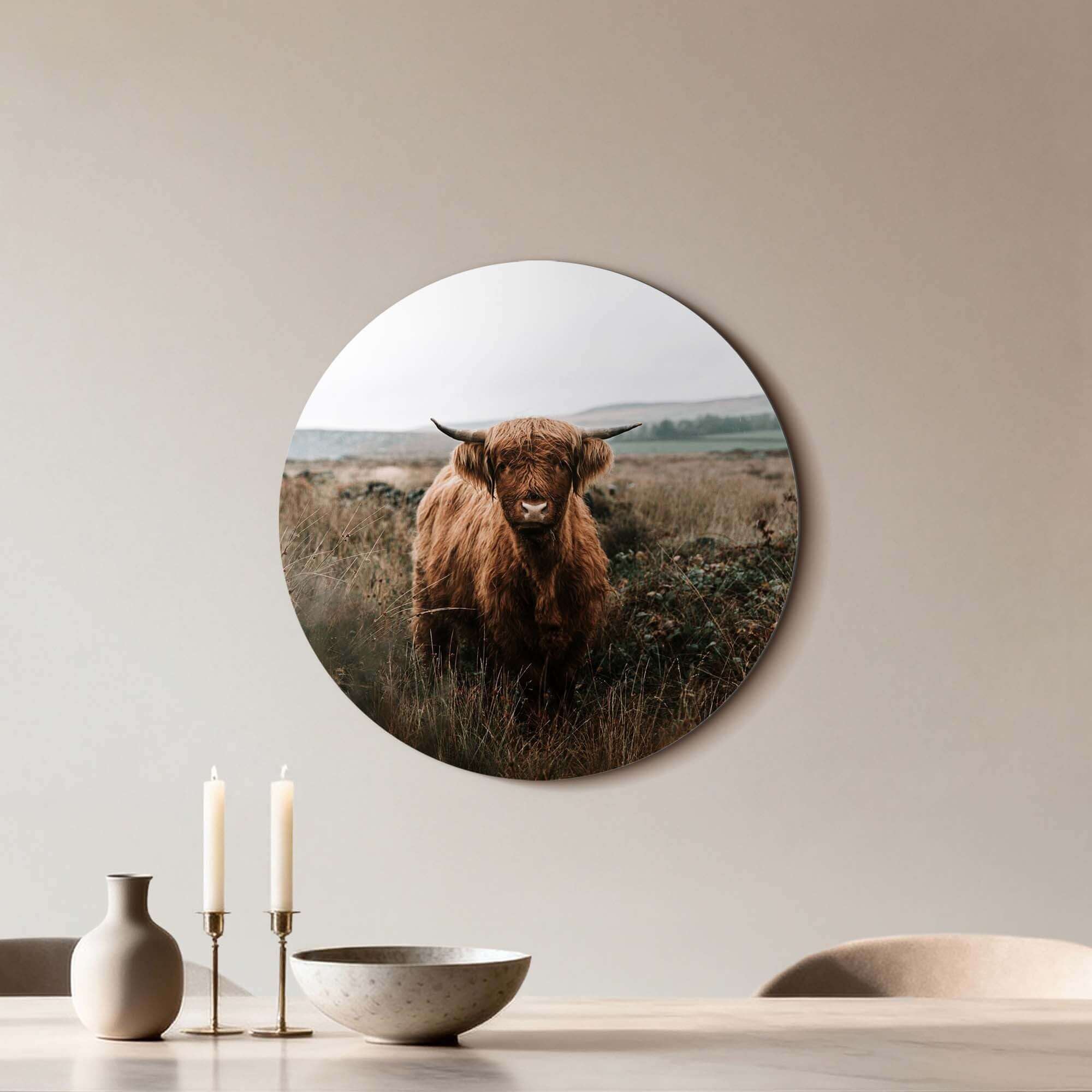 Highlander in autumn meadow - Wandbild mit schottischem Highlander in der Natur, erdige Töne, Wandbild für Küche oder Wohnzimmer.