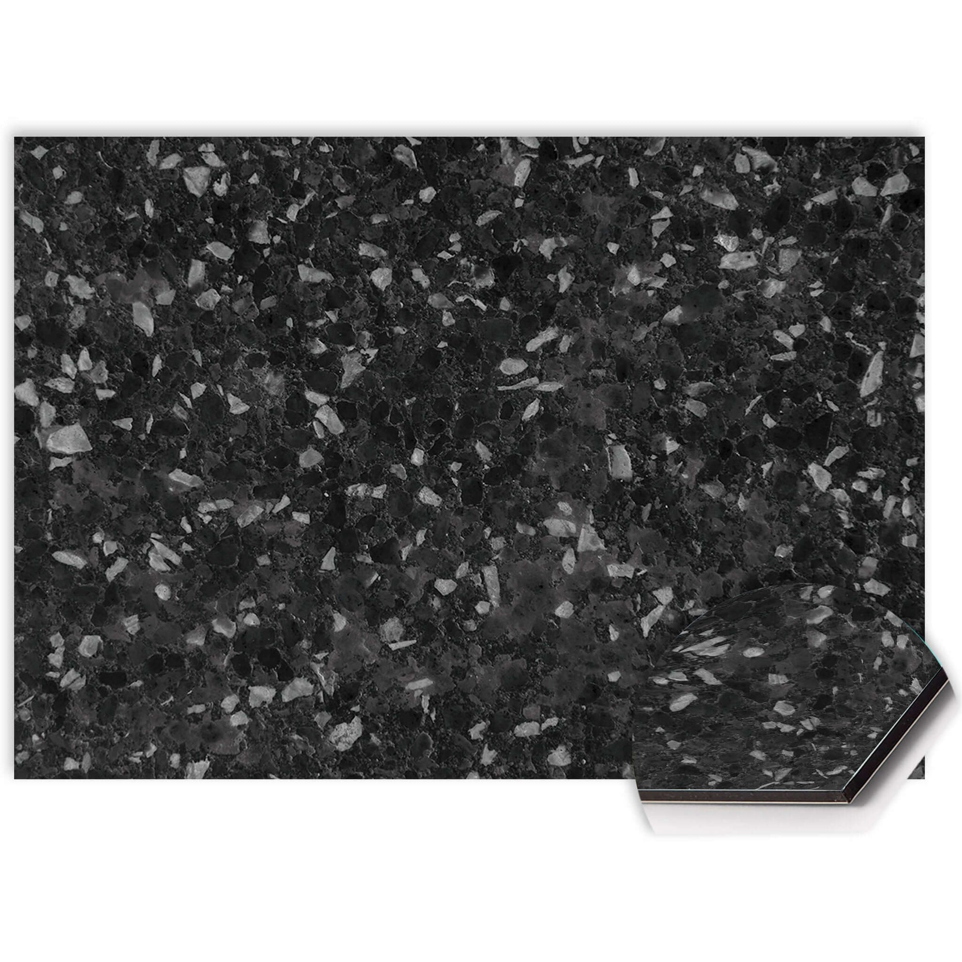 Nahaufnahme der Spritzwand aus Obsidian Granit mit schwarzer und grauer Granitstruktur auf pflegeleichtem Aluminium Dibond