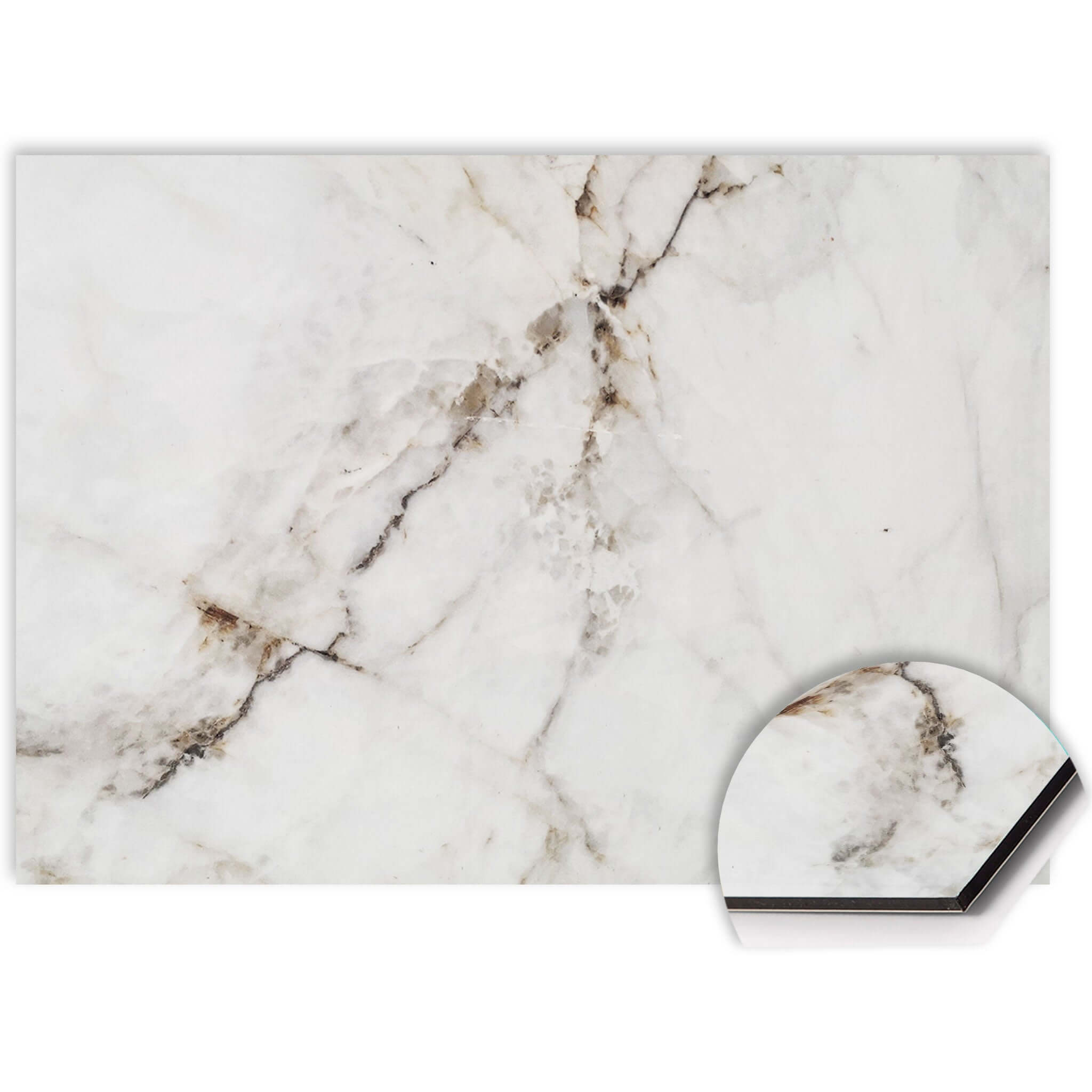 Weiße Marmorsplashback-Küche mit subtilen Adern in der Detailaufnahme